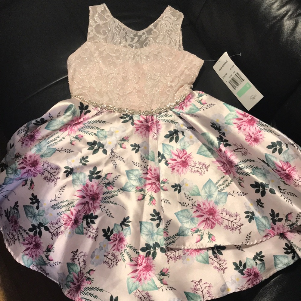Rare Editions blush flowery dress, size 8 girls